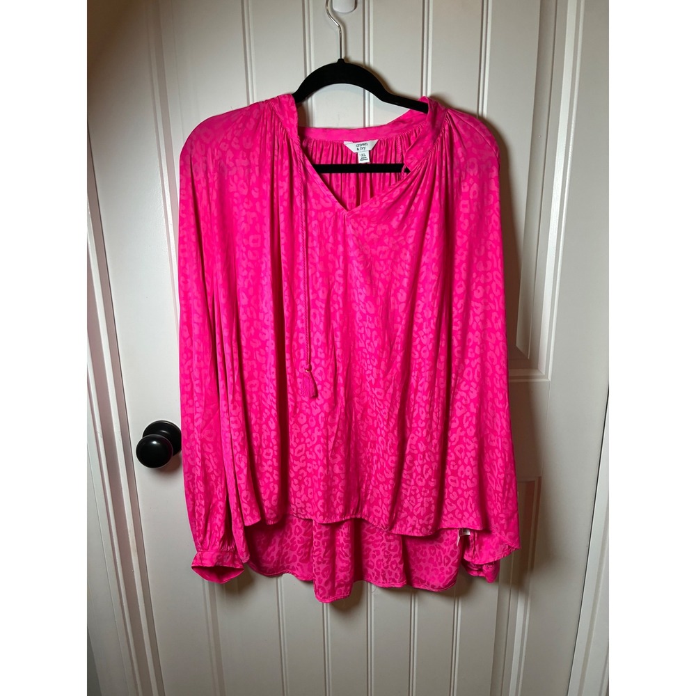 Crown & Ivy Hot Pink Leopard Print Tassel V-Neck Blouse XL Long Sleeve High Low